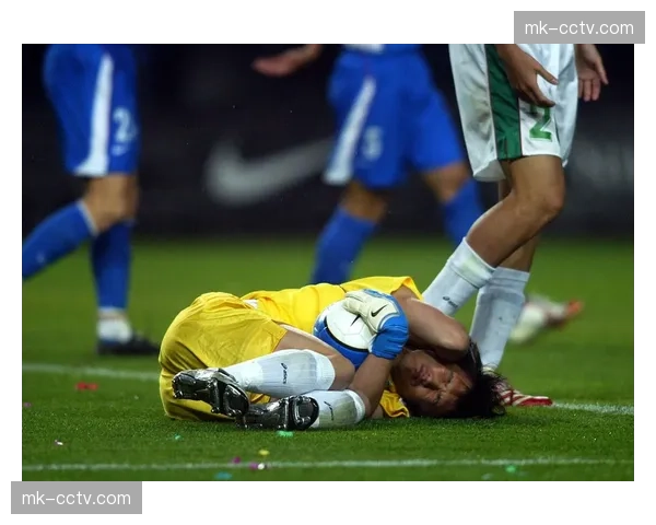 米利唐在对阵阿拉维斯比赛中受伤离场